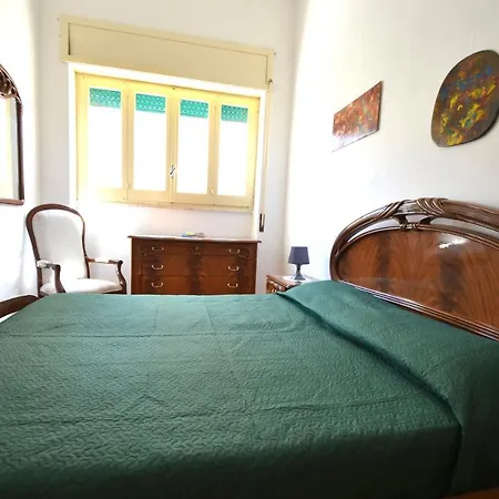 Luce With Air Conditioning For 5 Guests Roca