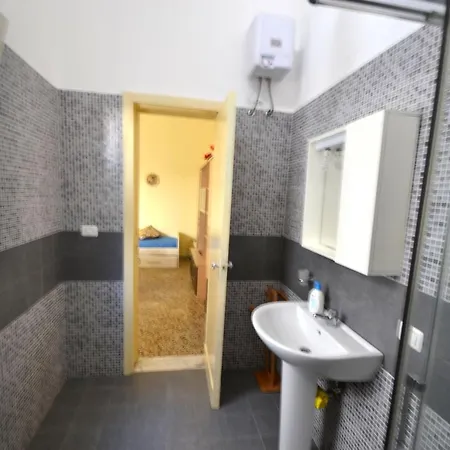Luce With Air Conditioning For 5 Guests * Roca